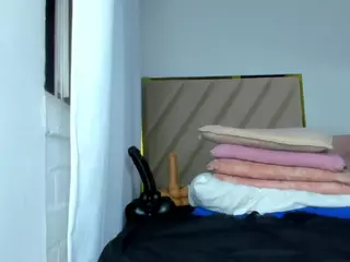 nikizum's Live Sex Cam Show