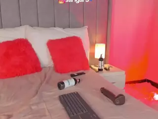 Sara Garcia 🍑🔥's Live Sex Cam Show