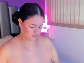 saramontoya's Live Sex Cam Show