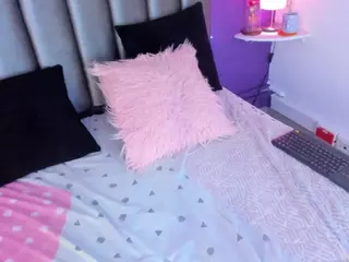 saramontoya's Live Sex Cam Show