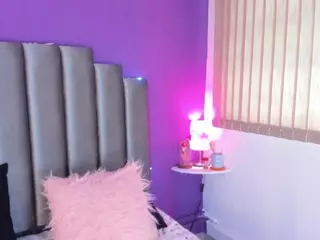 saramontoya's Live Sex Cam Show