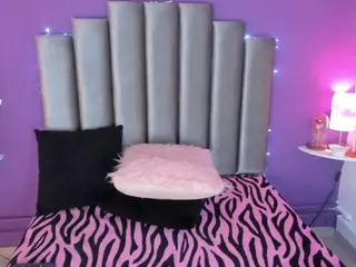 saramontoya's Live Sex Cam Show