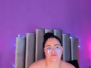 saramontoya's Live Sex Cam Show