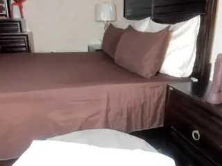 Iluvsaffire Bleu's Live Sex Cam Show