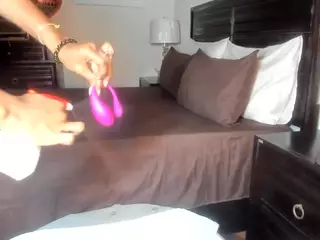 Iluvsaffire Bleu's Live Sex Cam Show