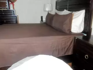 Iluvsaffire Bleu's Live Sex Cam Show