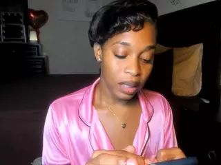 Iluvsaffire Bleu's Live Sex Cam Show
