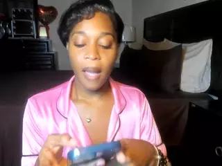Iluvsaffire Bleu's Live Sex Cam Show