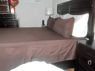 Iluvsaffire Bleu's Live Sex Cam Show