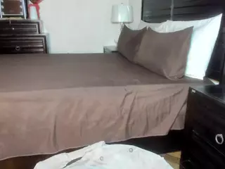 Iluvsaffire Bleu's Live Sex Cam Show