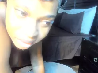 Iluvsaffire Bleu's Live Sex Cam Show