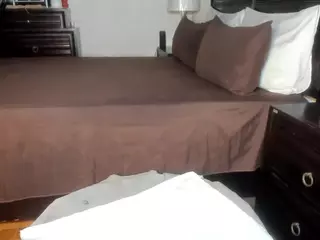 Iluvsaffire Bleu's Live Sex Cam Show
