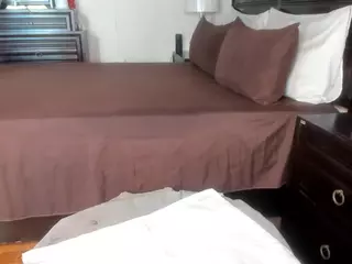 Iluvsaffire Bleu's Live Sex Cam Show