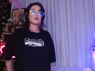Lara's Live Sex Cam Show