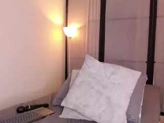 mia-daniels's Live Sex Cam Show