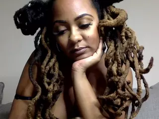The Iconic One's Live Sex Cam Show