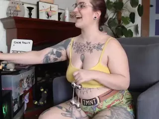 TinyToni's Live Sex Cam Show