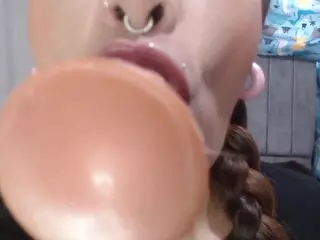 cherry-crush's Live Sex Cam Show