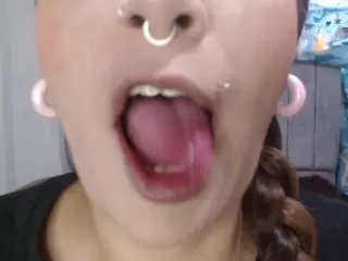 cherry-crush's Live Sex Cam Show