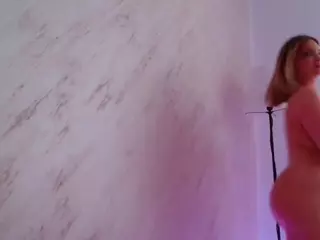 Lisa-Tease's Live Sex Cam Show