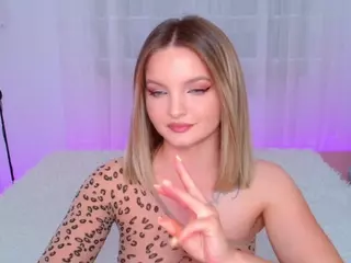 Lisa-Tease's Live Sex Cam Show