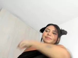 luuciana's Live Sex Cam Show