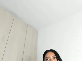 luuciana's Live Sex Cam Show