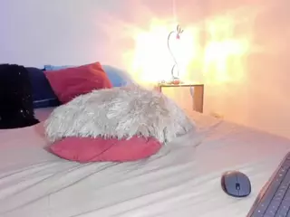 DEEPTHROAT SLUT's Live Sex Cam Show