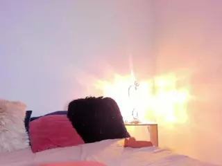 DEEPTHROAT SLUT's Live Sex Cam Show