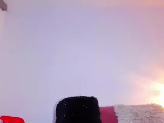 DEEPTHROAT SLUT's Live Sex Cam Show