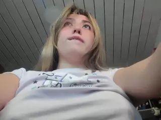 kristen_latin's Live Sex Cam Show