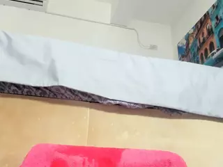 onehotblonde's Live Sex Cam Show