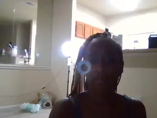 ITZKTHRILLZ's Live Sex Cam Show