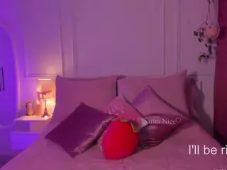 SaritaNice's Live Sex Cam Show