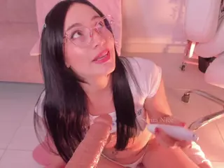 SaritaNice's Live Sex Cam Show