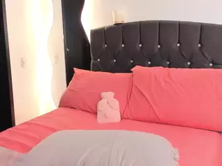 Amelie's Live Sex Cam Show