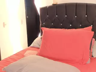 Amelie's Live Sex Cam Show