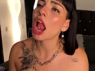 Amelie's Live Sex Cam Show
