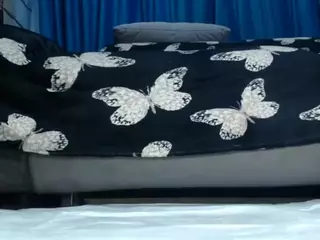 squirtyshow's Live Sex Cam Show