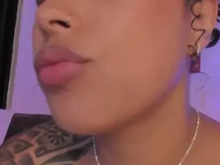 Sarah's Live Sex Cam Show