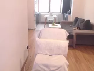 Mia's Live Sex Cam Show
