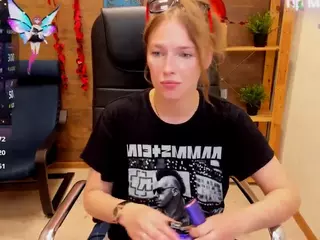 ghostly-temptation's Live Sex Cam Show