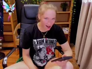 ghostly-temptation's Live Sex Cam Show