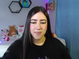 Auroraaa's Live Sex Cam Show