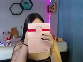 Auroraaa's Live Sex Cam Show