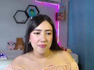 Auroraaa's Live Sex Cam Show