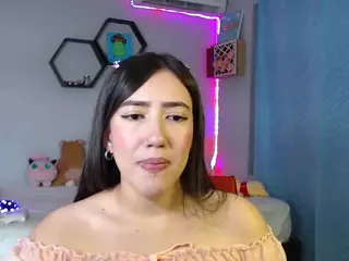 Auroraaa's Live Sex Cam Show