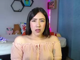 Auroraaa's Live Sex Cam Show