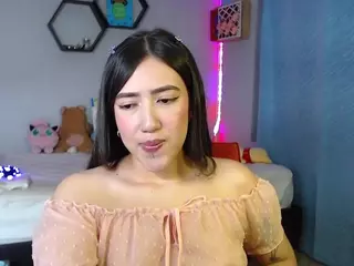 Auroraaa's Live Sex Cam Show