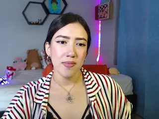 Auroraaa's Live Sex Cam Show